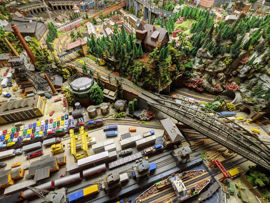 RÜCKBAU GROSSANLAGE AUS HAMBURG IM AUGUST 2021 - RÜCKBAU GROSSANLAGE AUS HAMBURG IM AUGUST 2021