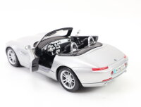 Maisto Modellauto PKW BMW Z 8 silbermetallic / Metall 1:24