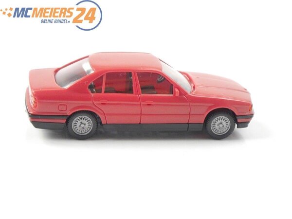 Wiking H0 193 Modellauto PKW BMW 520i rot 1:87 E73