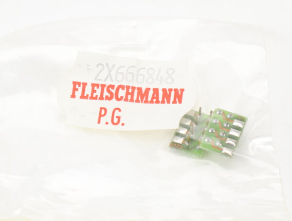 E1641 Fleischmann H0 666848 Ersatzteil 2x STECKER 8-POLIG NEM 652