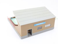 Faller H0 134005 Gebäude Kunsteisbahn mit bewegten Figuren / Licht