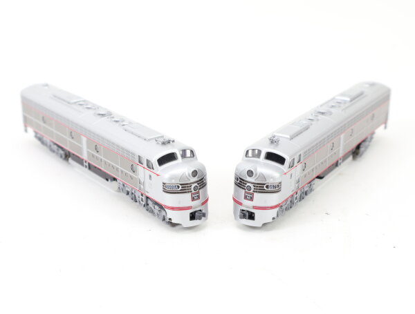 Kato N 106-2101 106-5101 US Diesellok 2-tlg. E8/9-A E8/9A+A CB&Q #9975 #9988A