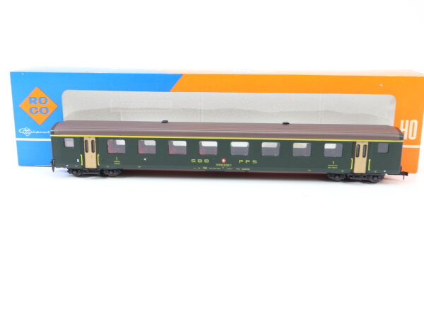 Roco H0 4239 Personenwagen Eilzugwagen 1. Klasse 33 582-5 SBB / NEM
