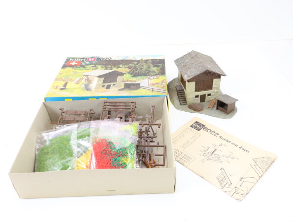 Kibri H0 B-8022 Gebäude Schweizer Gebirgshaus Hütte Stadel 1:87 teilgebaut OVP