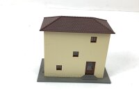 Spur H0 Gebäude Wohnhaus Almhaus Alpenhaus / Pappe