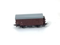 Piko H0 gedeckter Güterwagen mit Bremserhaus 04-84-99 braun DR