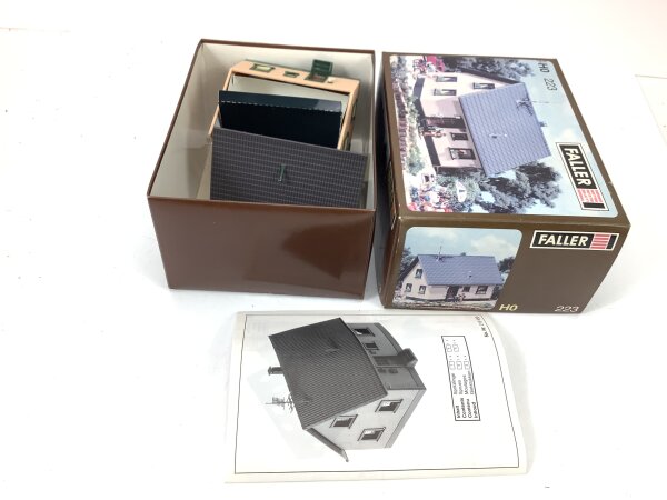 Faller H0 B-223 Gebäude Haus Wohnhaus Einfamilienhaus