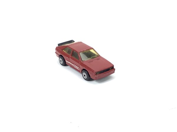 Matchbox Modellauto PKW Spielzeugauto Audi Quattro 1982 rot 1:58