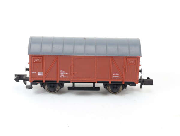 Arnold N gedeckter Güterwagen braun 946 0774-5 DB