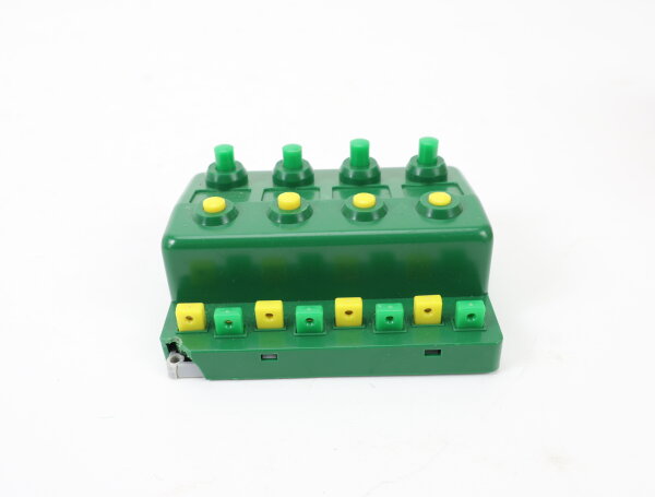 Trix 66596 Steuerungszubehör Stellpult 4-fach Schalter Drucktastenschalter grün