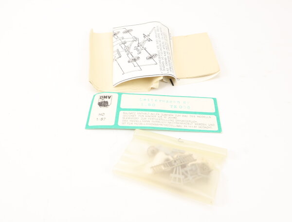 DMV H0 TK058 Ausschmückung Figuren Bausatz Leiterwagen Pferdewagen 2-Spänner