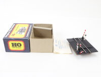 Piko H0 5457121/519/00018 elektronischer ! Bahnübergang mit Halbschranke OVP