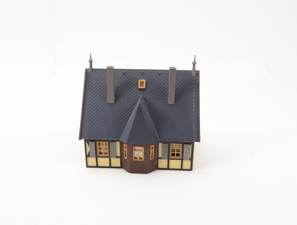 Auhagen H0 12343 Gebäude Wohnhaus Fachwerkhaus Bahnhofstraße 1 Obergeschoss