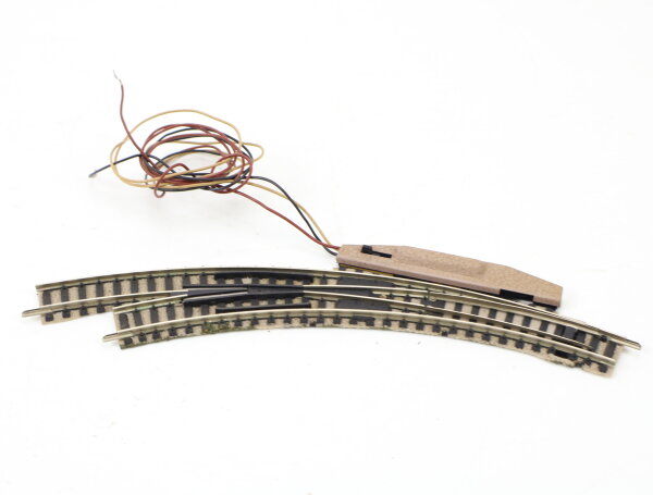 Fleischmann N 9142L elektrische Bogenweiche links helles Gleisbett