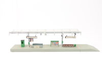 Kibri  H0 Gebäude überdachter Bahnsteig Neu-Ulm mit Bänken Tafel Abgang  /gebaut