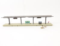 Faller H0 Gebäude Bahnsteig mit Bänken...