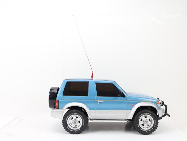 Tamiya RC-Modellfahrzeug PKW Geländewagen Mitsubishi Pajero Allrad 1:10