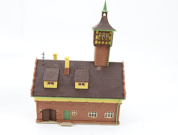 Vollmer N 21685 Gebäude Feuerwache Gerätehaus mit Schlauchturm/ gebaut