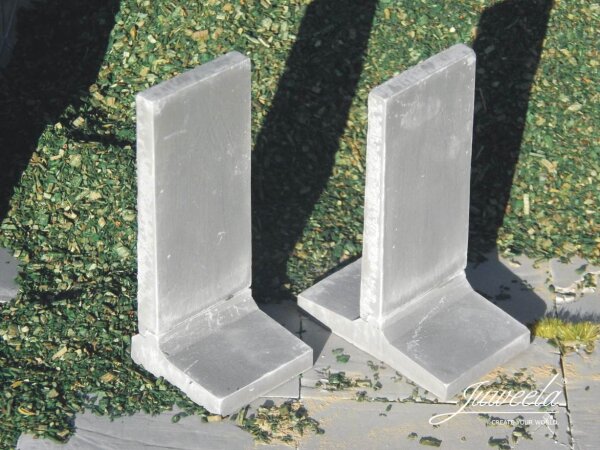 Juweela 23480 1:32 Betonstützen 260cm, L-/T-Sockel, 5+5x