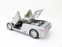 Bburago Modellauto PKW Rennwagen Bugatti 11 CEB 1991 silber 1:18