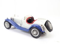 Bburago Modellauto Alpha Romeo 2300 Spider (1932) blau/weiß / 1:18