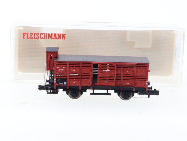 Fleischmann N 8356 Güterwagen Verschlagwagen Viehwagen mit Bremserhaus DB / OVP