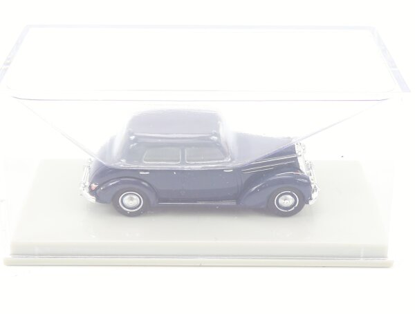 Brekina H0 13053 Modellauto PKW Mercedes-Benz 220 (W187) dunkelblau 1:87 Display