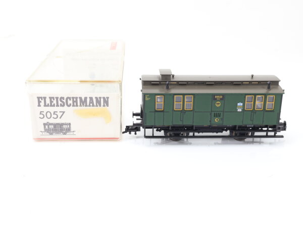 Fleischmann H0 5057 Güterwagen Gepäckwagen Postwagen 99503 grün Halle DRG