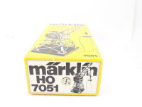 Märklin H0 7051 elektrischer Kran Drehkran m. Hebemagnet u. Stellpult / OVP
