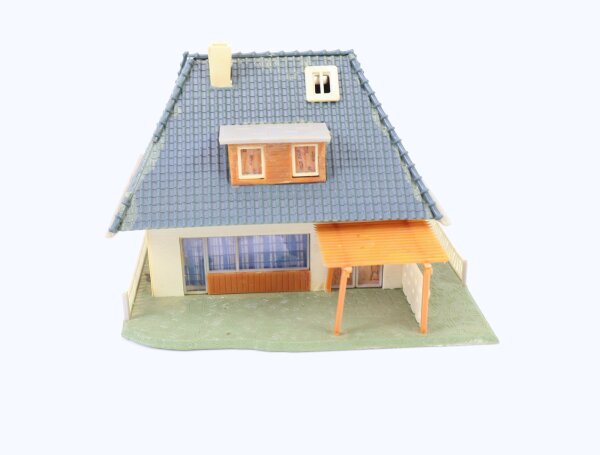 Spur H0 Gebäude Wohnhaus Einfamilienhaus