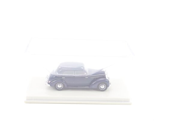 Brekina H0 13053 Modellauto PKW Mercedes-Benz 220 (W187) dunkelblau 1:87 Display