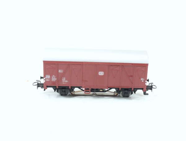 Märklin H0 4411 gedeckter Güterwagen braun 131 5 016-2 DB braun / Schlußlicht