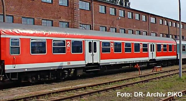 Piko H0 28008  Halberstädter Mitteleinstiegswagen By 2. Klasse DB AG V