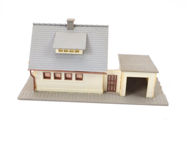 Pola N 225 Gebäude Wohnhaus  Siedlungshaus mit Garage