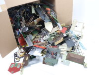 Spur H0 Gebäudeteile Modellbaureste Kleinteile...