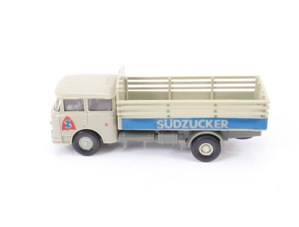 Permot DDR H0 Modellfahrzeug LKW Soda Pritsche mit Lattenaufsatz grau 1:87