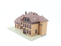 Faller H0 190035 Gebäude aus Aktionsset Bahnhof Passendorf Hauptgebäude gebaut