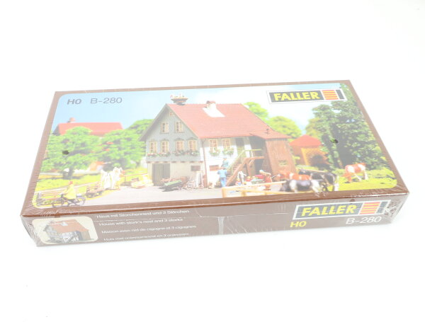 Faller H0 B-280 Gebäude Wohnhaus Stadthaus mit Storchennest und 3 Störchen