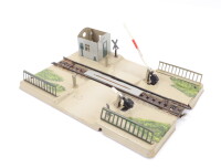 Märklin H0 7390 mechanischer Bahnübergang...