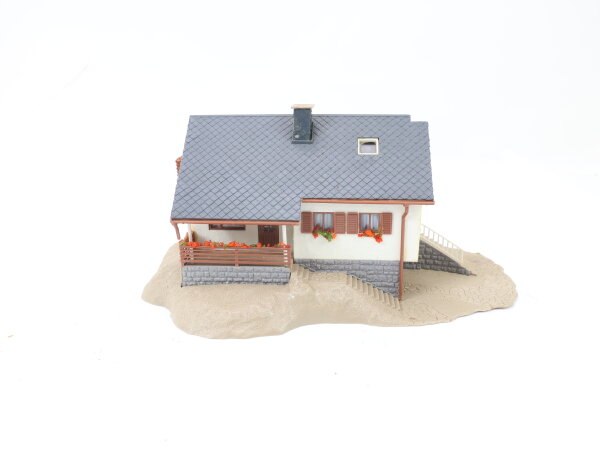 Vollmer H0 43848 Gebäude Wohnhaus im Park