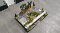 Spur H0 Diorama Landschaft Brücke am Waldrand mit Bachlauf und Kopfsteinpflaster