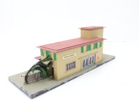 Spur H0 Gebäude  Bahnhof/Feuerwache gebaut /...