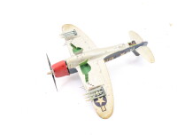 Modellflugzeug Kampfflugzeug Thunderbolt P-47 Razorback / 1:72 gebaut