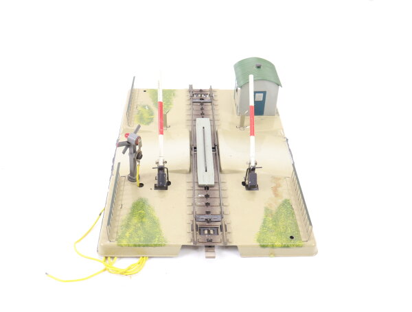 Märklin H0 7390 mechanischer Bahnübergang M-Gleis mit einem Andreaskreuz /Blech