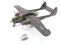 Modellflugzeug Nachtjäger US-Kriegsflieger Northrop P-61 Black Widow  / gebaut