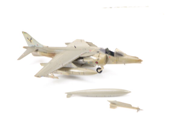 Modellflugzeug Kampfflugzeug BAe Harrier GR Mk. 7/9 / gebaut
