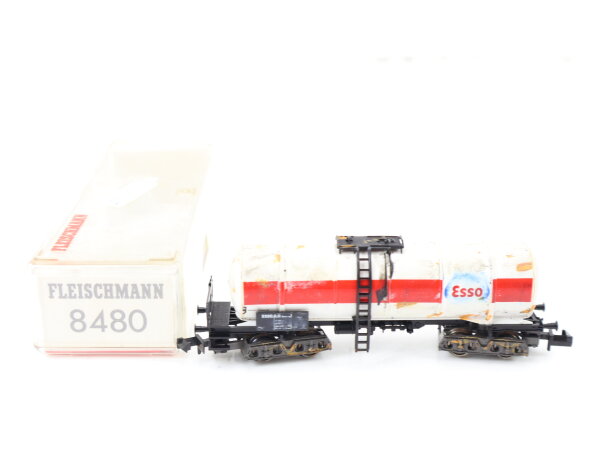 Fleischmann N 8480 Güterwagen Kesselwagen "Esso" weiß/rot gealtert / OVP