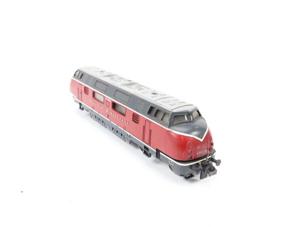Trix Express H0 2260 Diesellok rot-grau BR V200 035 DB / 3-L-DC