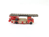 Preiser H0 Modellfahrzeug  MB Rundhauber Feuerwehr Leiterwagen 1:87