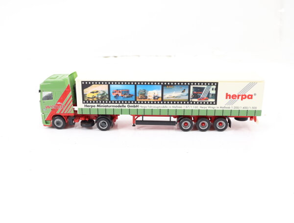 Herpa H0 Modellfahrzeug LKW DAF 95 XF Schiebeplanensattelzug Alice Wandt "Herpa"
